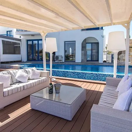 Oceanview 203 Villa Pernera