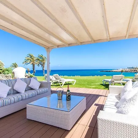 Oceanview 203 Pernera