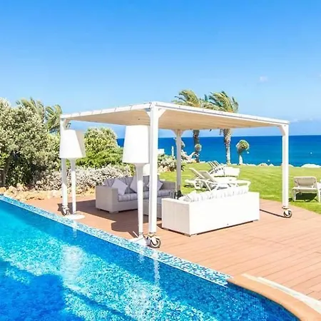 Oceanview 203 Pernera