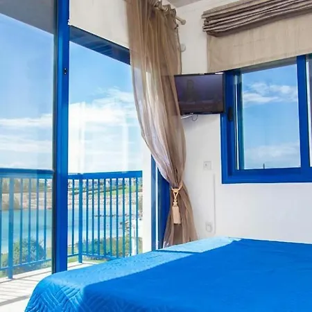 Oceanview 203 *